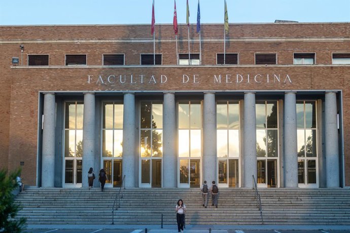 Fachada externa da Faculdade de Medicina da Universidade Complutense de Madri, em 25 de setembro de 2026, em Madri (Espanha). O Ranking Global de Disciplinas Acadêmicas (GRAS) 2026 do Shanghai Ranking inclui, na área de Medicina Clínica, dez universidades
