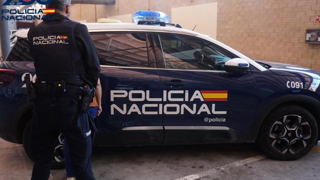 Agente de la Policía Nacional.