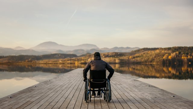 Archivo - La ELA supone un coste de casi 400.000 euros al paciente durante toda la enfermedad, según un estudio de Fundación Luzón