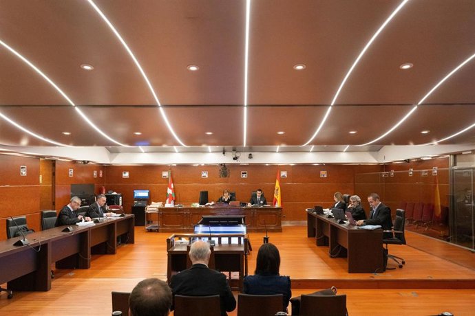 La Audiencia Provincial de Álava acoge este martes la primera jornada del juicio por las presuntas filtraciones en los exámenes de las oposiciones 2016-2017 de Osakidetza