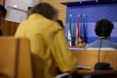 Foto: Montero traslada su "apoyo a los coros rocieros" y afea el "silencio" del PP-A ante un "comentario despectivo" de Ayuso