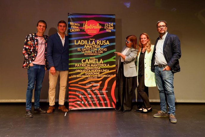 Foto de familia del festival Horteralia de Cáceres