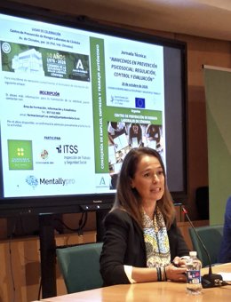 Marina Montes, durante su intervención en la jornada técnica sobre prevención de riesgos psicosociales.