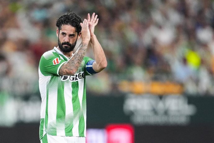 Archivo - Francisco 'Isco' Alarcón durante un partido con el Real Betis Balompié