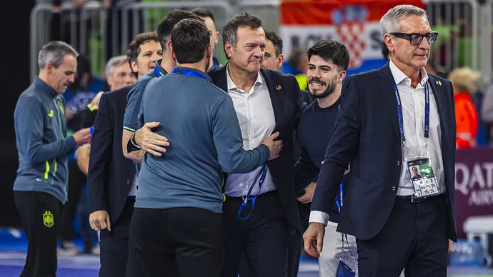 Archivo - El seleccionador nacional de fútbol sala, Jesús Velasco.