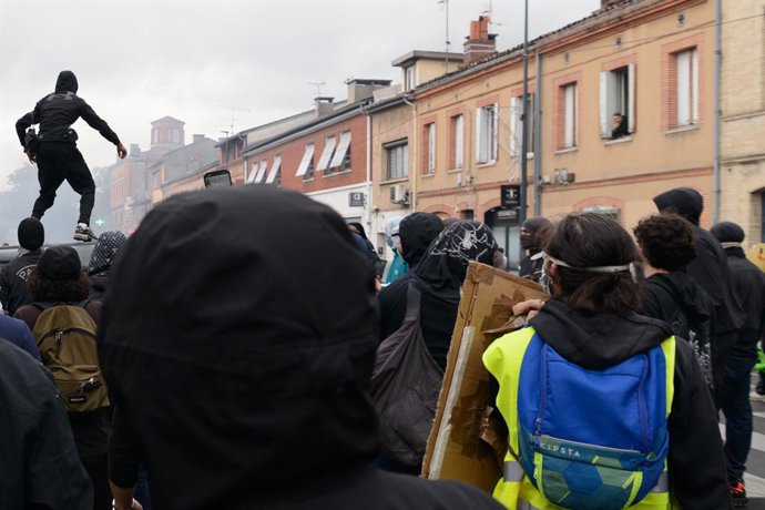 19 de outubro de 2026, Paris, Occitânia, França: Protesto nacional na França contra o alto custo de vida.