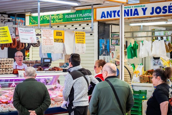 Un puesto de un mercado municipal de San Fernando (Cádiz)