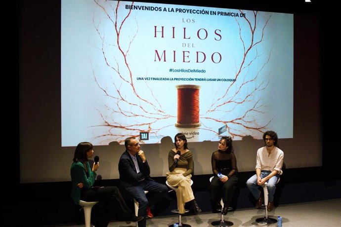 Gutiérrez Solís explora nuevas formas de narrativa en 'Los hilos del miedo': "Creativamente, la IA aún es muy flojita"