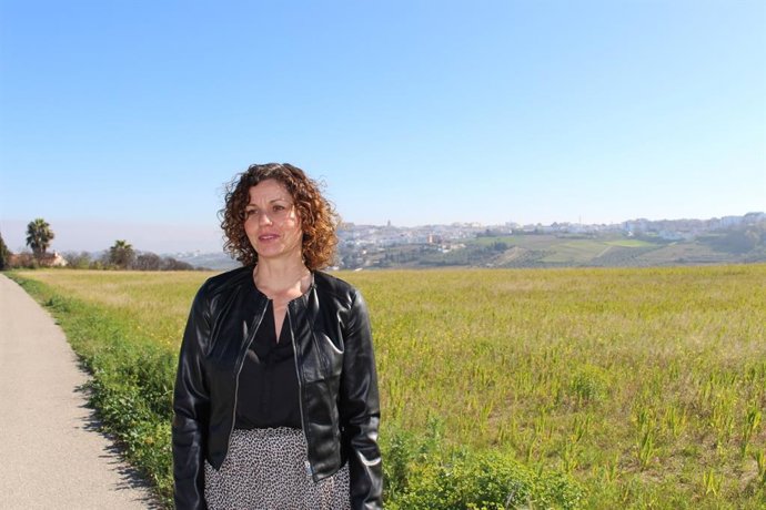 Archivo - La concejal de Infraestructuras y Medio Ambiente en Montilla, Raquel Casado.