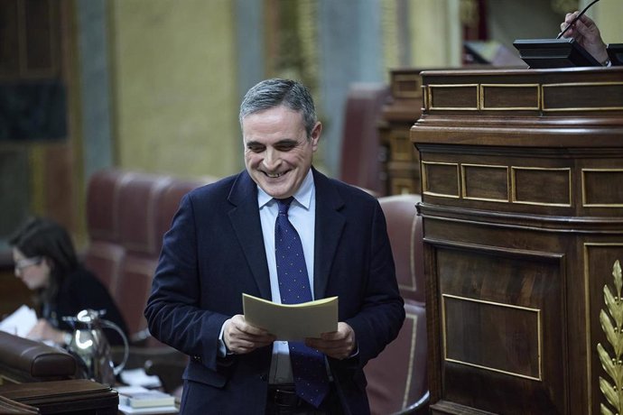 Archivo - El diputado del PP José Vicente Marí durante una sesión plenaria, en el Congreso de los Diputados, a 26 de febrero de 2026, en Madrid (España). .