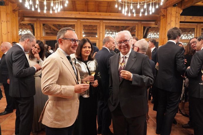 Xavier Espot, Imma Tor i Carles Pérez-Desoy durant l'acte de la festa nacional d'Espanya