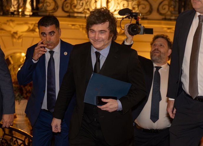 O presidente da República Argentina, Javier Milei, participa de um café da manhã informativo organizado pelo Fórum Europa, no Real Casino Gran Círculo de Madri, em 21 de outubro de 2026, em Madri (Espanha).