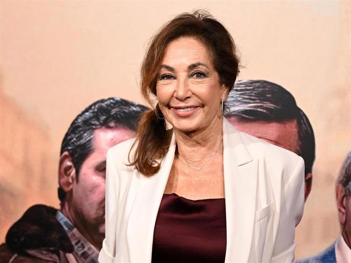 Ana Rosa Quintana en el estreno de 'El marqués, 1985'