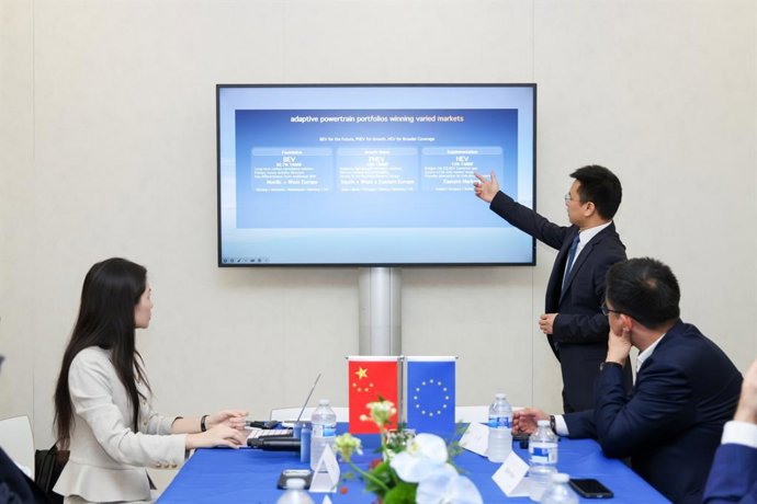 Changan firma acuerdos con ocho compañías para su expansión en siete mercados de Europa