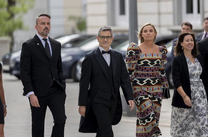 Archivo - El ministro de la Presidencia, Justicia y Relaciones con las Cortes, Félix Bolaños, y la secretaria general para la Innovación y Calidad del Servicio Público de Justicia de España, Sofía Puente