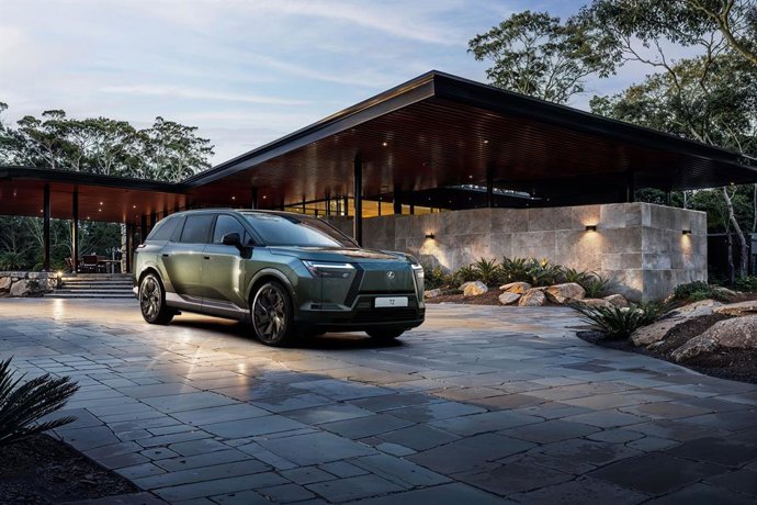 Lexus fija en 88.000 euros el precio de partida del nuevo TZ, su SUV eléctrico de seis plazas