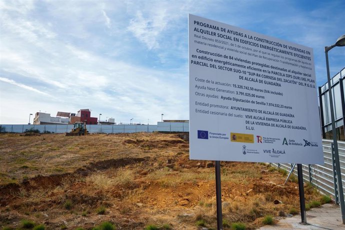 Terrenos donde se construirán las 84 viviendas de protección oficial (VPO) en régimen de alquiler. A 20 de octubre de 2026 en Alcalá de Guadaíra, Sevilla (Andalucía, España).