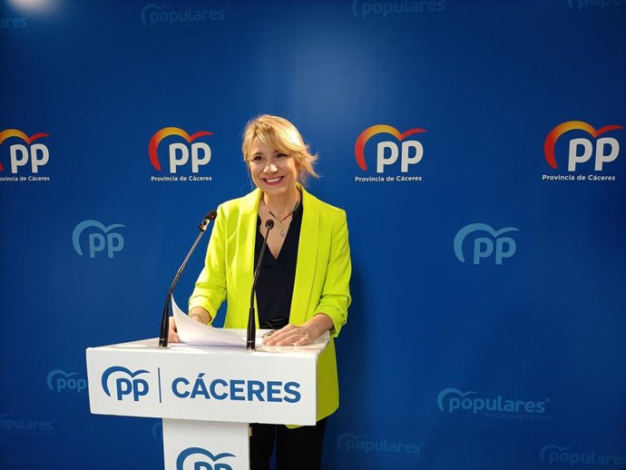 Archivo - Cristina Teniente, diputada del PP en el Congreso por la provincia de Cáceres