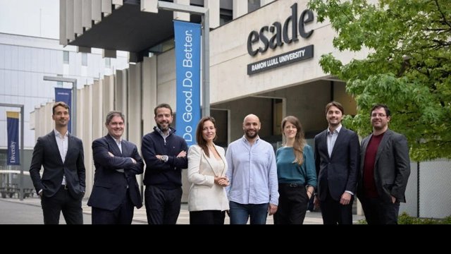 Esade refuerza su claustro con profesores especializados en IA, derecho y gobernanza global