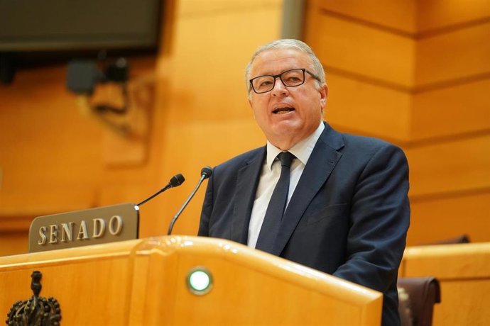 Archivo - Francisco Bernabé concurrirá con el PP al Senado por la Región de Murcia en las elecciones del 29N