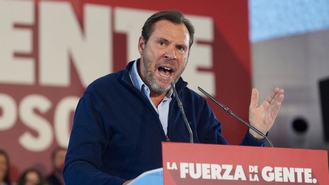 El ministro de Transportes y Movilidad Sostenible, Óscar Puente, durante un acto político de precampaña, en la Cúpula del Milenio, a 19 de octubre de 2026, en Valladolid, Castilla y León (España).