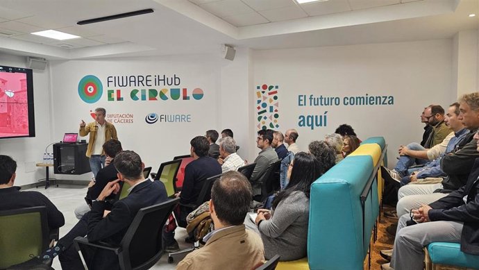 La Diputación de Cáceres presenta su Sistema de Logística y Movilidad Inteligente para impulsar el desarrollo rural
