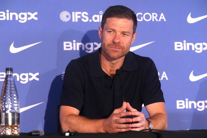 Archivo - 13 July 2026, United Kingdom, London: New Chelsea manager Xabi Alonso speaks during his official unveiling at Stamford Bridge. Photo: Adam Davy/PA Wire/dpa