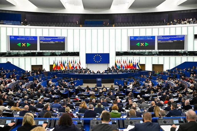 Archivo - Pleno del Parlamento Europeo en Estrasburgo (Francia)