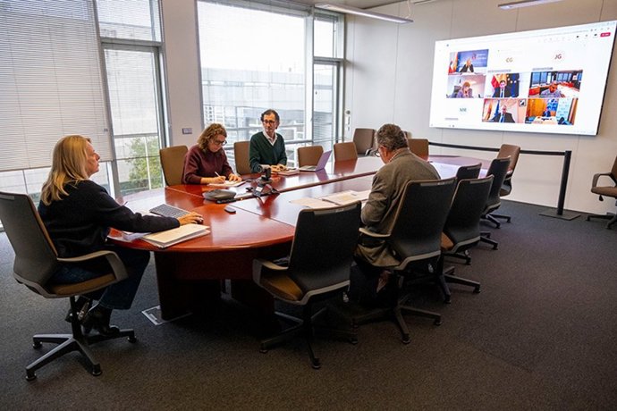 La consejera de Ganadería, María Jesús Susinos, participa telemáticamente en la reunión con el ministro Luis Planas