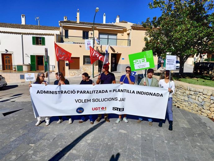 Trabajadores del Ayuntamiento de Calvià protestan ante el "bloqueo sistemático" de la negociación colectiva