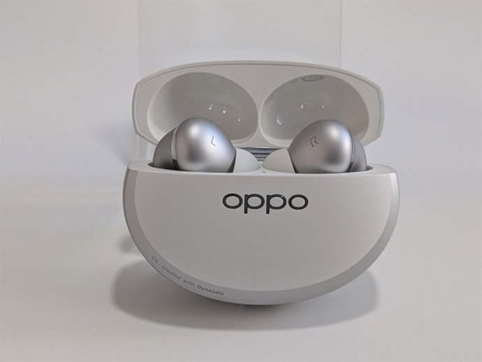 Fones de ouvido sem fio OPPO Enco X4
