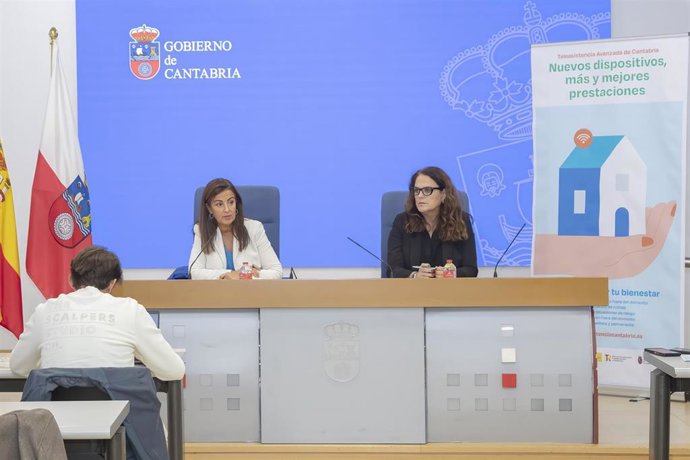 La Consejera De Inclusión Social, Juventud, Familias E Igualdad, Begoña Gómez Del Río, Presenta En Rueda De Prensa El Nuevo Servicio De Teleasistencia.