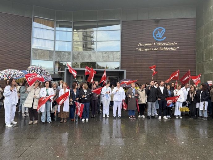 CCOO sale a la calle para exigir la promoción profesional del personal auxiliar administrativo del SCS