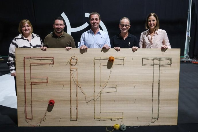 Galmés destaca iniciativas como la FIET al contribuir a "dinamizar los municipios" y acercar las artes escénicas