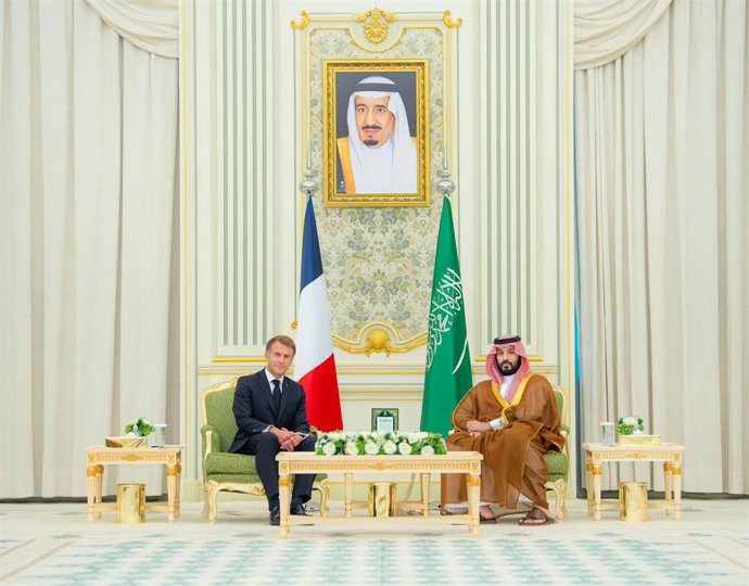 Emmanuel Macron y Mohammed bin Salmán