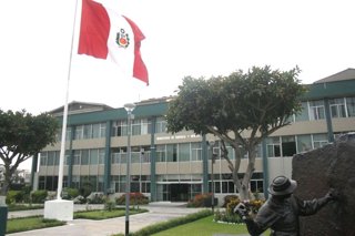 Perú.- Gobierno declara en proceso de reorganización al Ministerio de Energía y Minas
