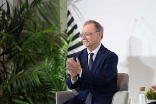 El presidente de Ceuta, Juan Jesús Vivas, durante el Foro ABC, a 21 de octubre de 2026, en Madrid (España). Este debate analiza los desafíos de ambas ciudades autónomas, especialmente tras los acontecimientos fronterizos ocurridos en Ceuta el pasado mes d