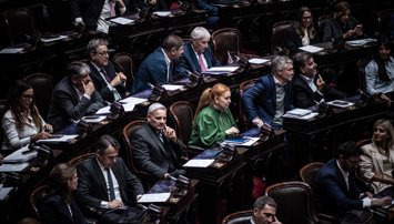 Política
