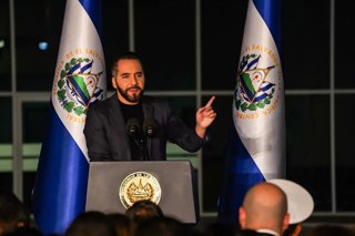Archivo - May 19, 2026, Antiguo Cuscatlan, El Salvador: El Salvador's President Nayib Bukele gestures during a speech while attending the inauguration of the Attorney General headquarters;