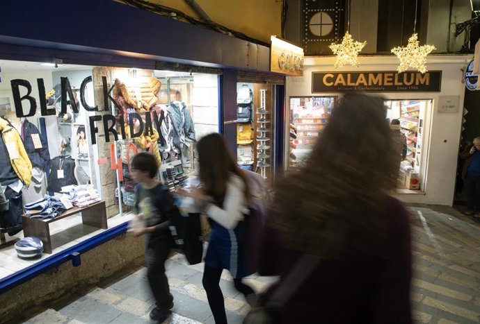 Archivo - Imagen de archivo del Black Friday