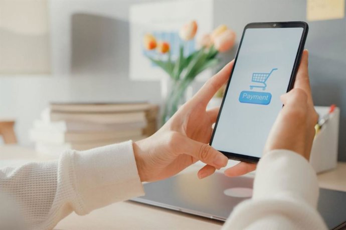 Archivo - Perú.- ¿Quieres ganar dinero extra? Seis claves para vender lo que ya no usas por redes sociales