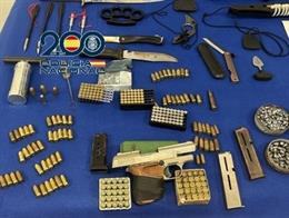 Drogas y objetos incautados en una operación policial en Málaga