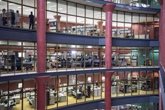 Foto: Andalucía convoca el 26 de octubre a sindicatos para abordar la implantación del teletrabajo entre empleados públicos