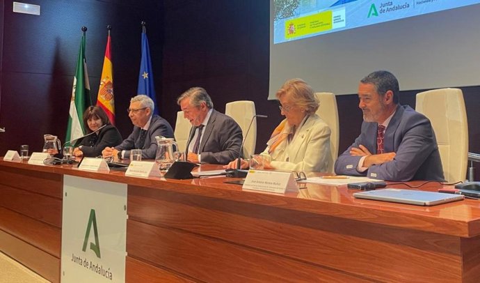 Acto inaugural de la VII Jornada de la Comisión Especializada de Nombres Geográficos celebrada en la sede del IECA.