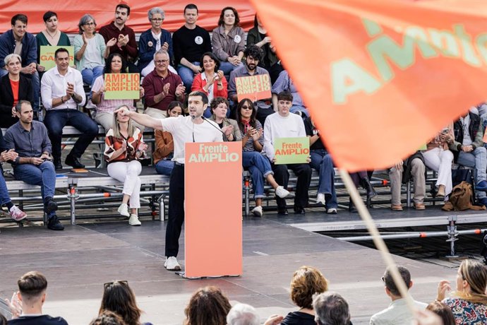 El ministro de Consumo y Agenda 2030, Pablo Bustinduy, durante el acto de presentación de su candidatura a las elecciones generales del 29N, en el Auditorio del Parque Lineal del Manzanares, a 17 de octubre de 2026, en Madrid (España).