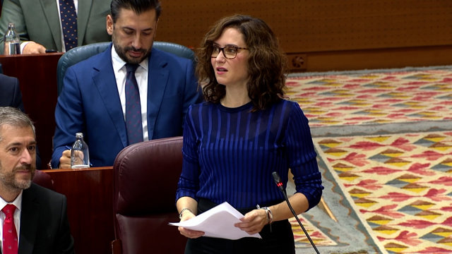 Ayuso pide respeto a Milei, que ha salido de urnas, y censura "lecciones" del PS