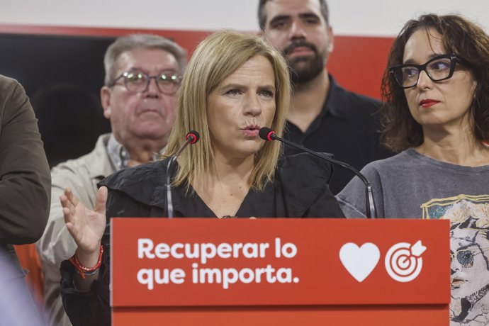 La cabeza de lista del PSPV-PSOE por València a las elecciones generales, Pilar Bernabé, atiende a los medios de comunicación, en la sede del PSPV-PSOE, a 22 de octubre de 2026, en Valencia, Comunidad Valenciana (España).