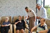 Foto: La Comunidad invierte 18,5 millones para ampliar en 1.646 las plazas en residencias y centros de día