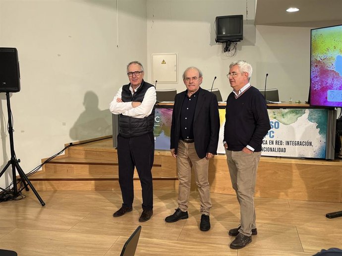 Los doctores Alfredo Calcedo, Edorta Elizagarate y Juan Antonio García.