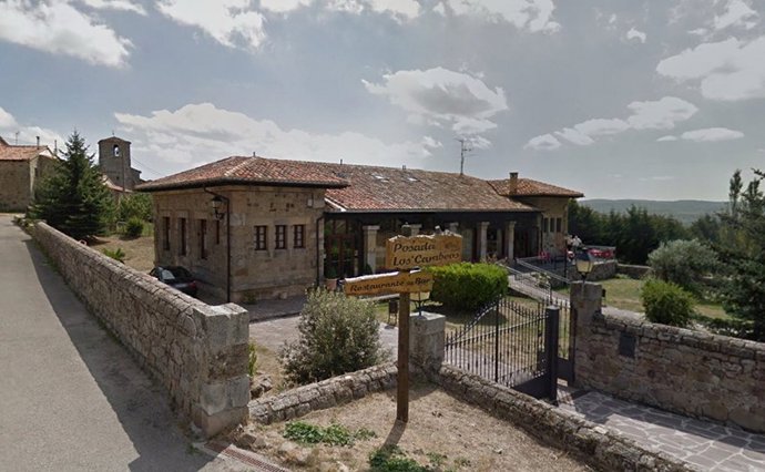 Antiguas escuelas de Arroyal de Carabeos (Valdeprado del Río)